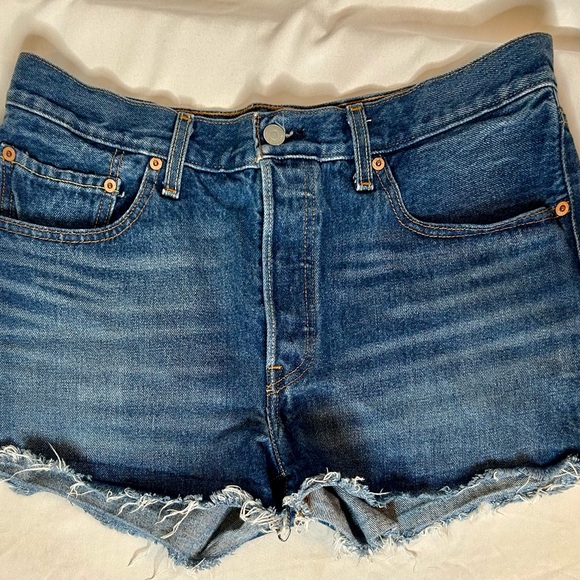 Levi’s Medium/Dark Blue Jeans - Picture 1 of 2